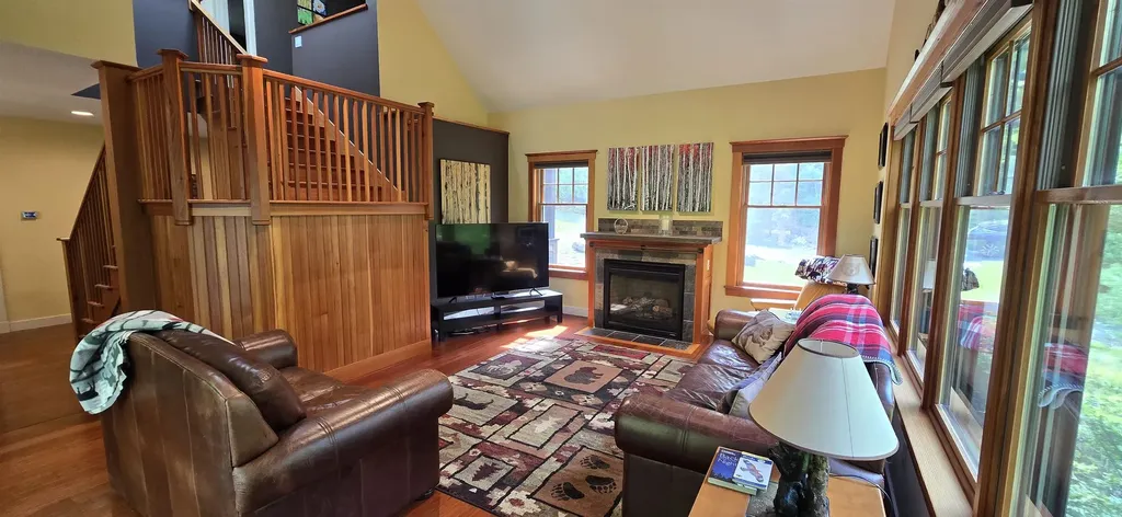 96 Hawkwood Lane Hartford VT 05059