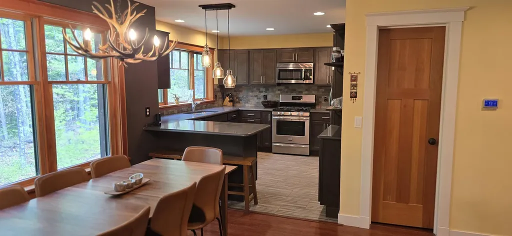 96 Hawkwood Lane Hartford VT 05059