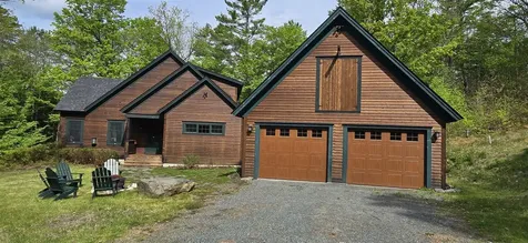 96 Hawkwood Lane Hartford VT 05059