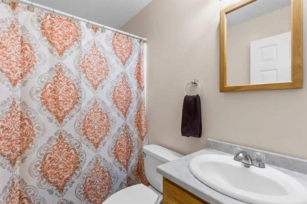 4 Ledley Lane Meredith NH 03253