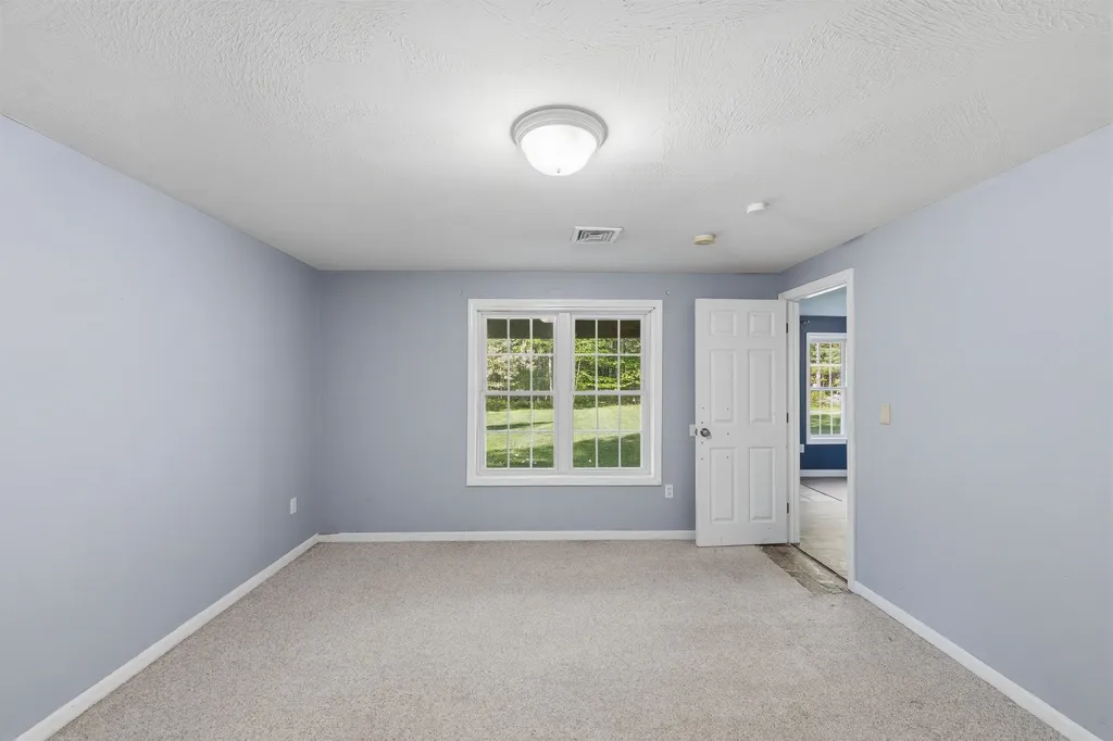 210 Kent Farm Road Hampstead NH 03841