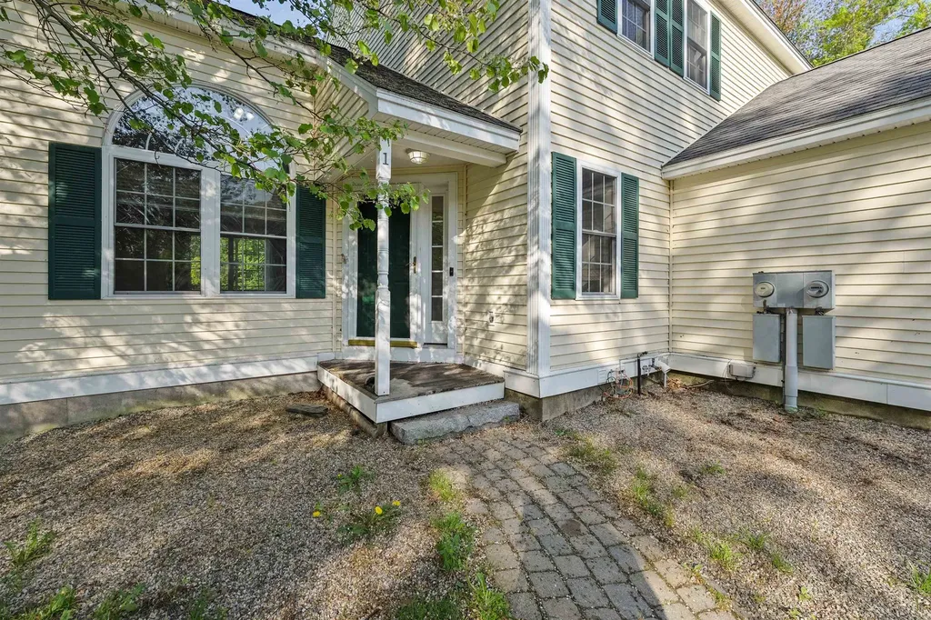 210 Kent Farm Road Hampstead NH 03841