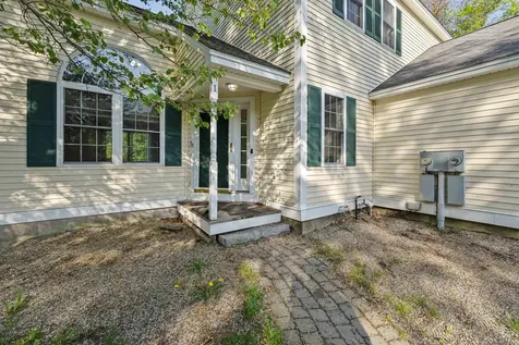 210 Kent Farm Road Hampstead NH 03841
