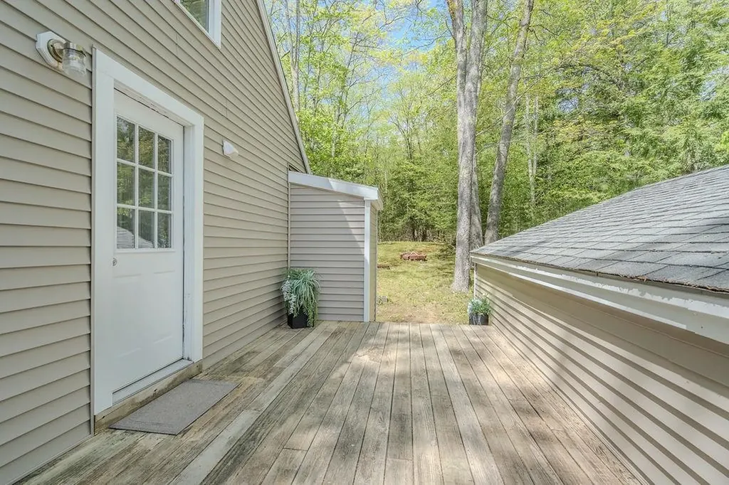 429 Bow Lake Road Northwood NH 03261