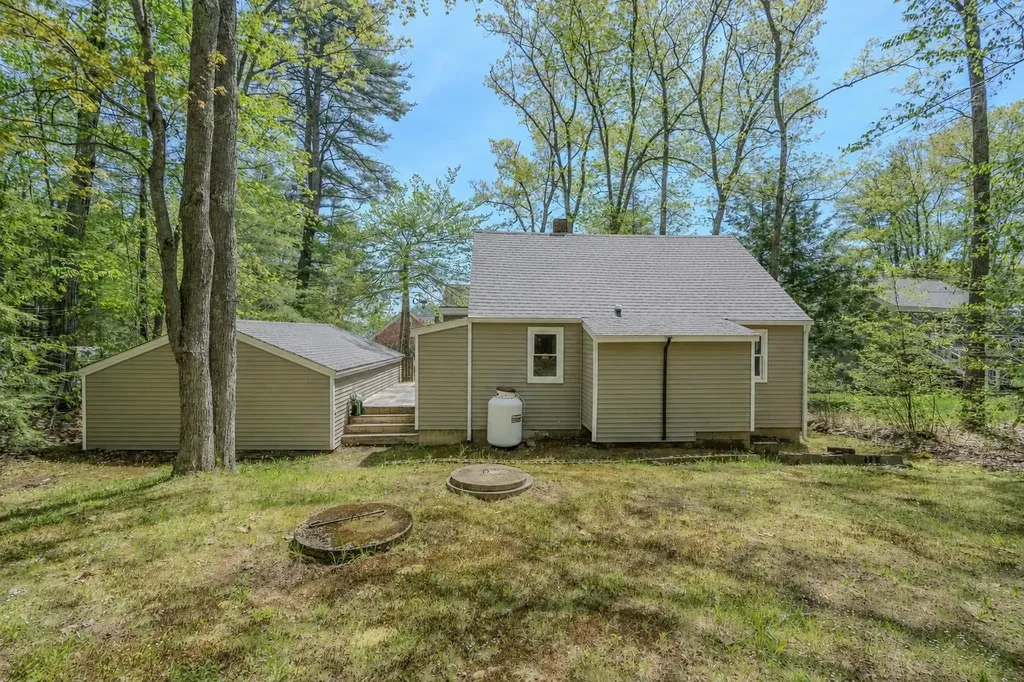 429 Bow Lake Road Northwood NH 03261