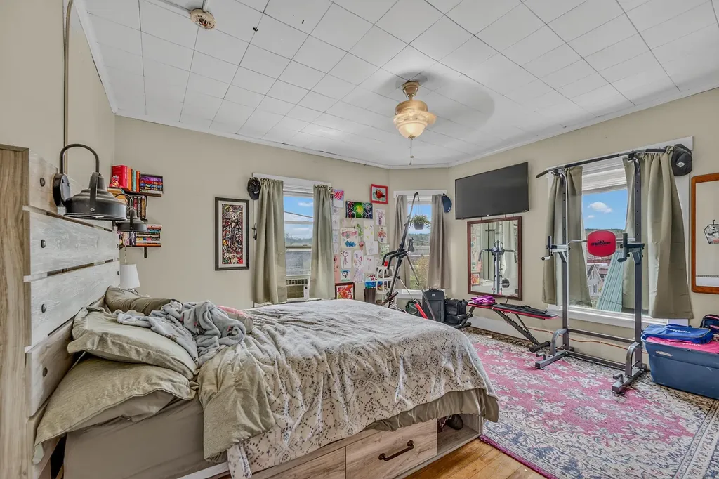 35 Jackson Street Littleton NH 03561