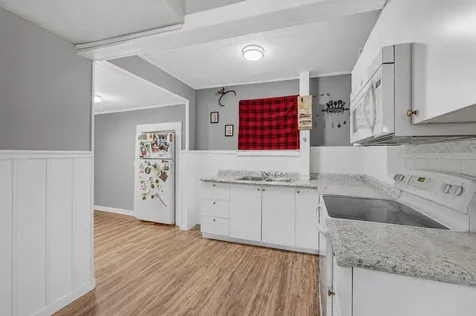 35 Jackson Street Littleton NH 03561