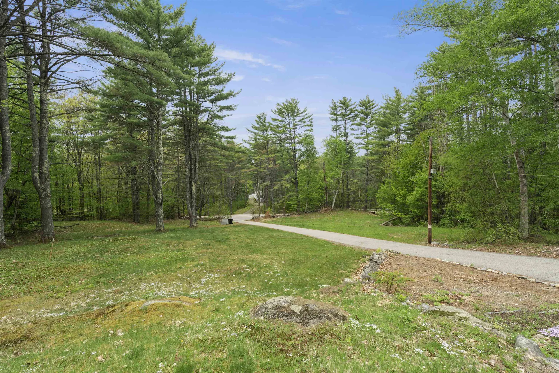 25 S Mayhew Turnpike Hebron NH 03241