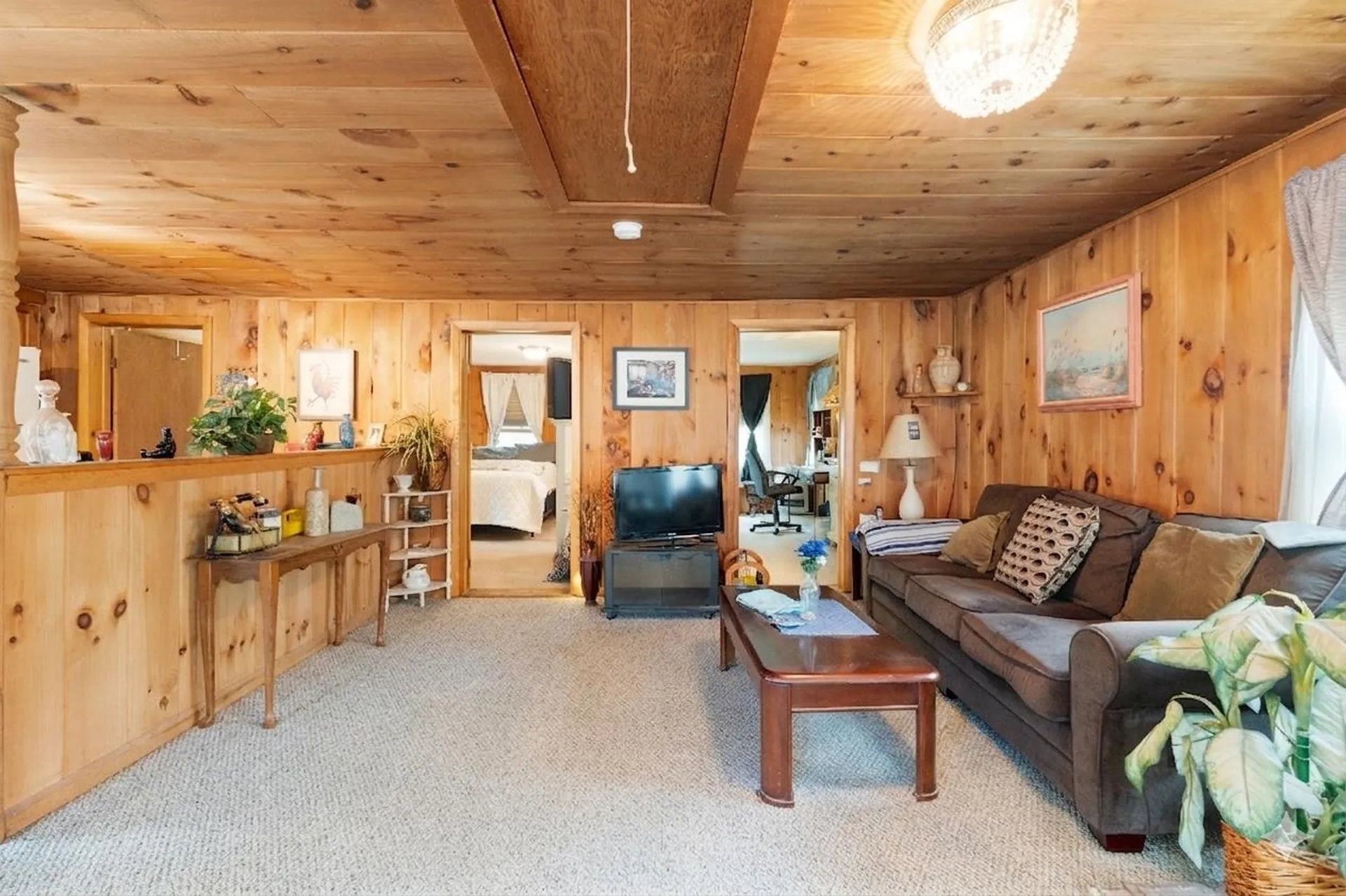 25 S Mayhew Turnpike Hebron NH 03241