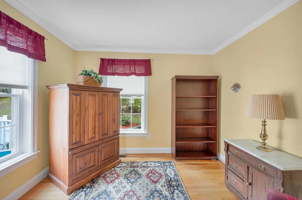 22 Town Village Drive Salem NH 03079