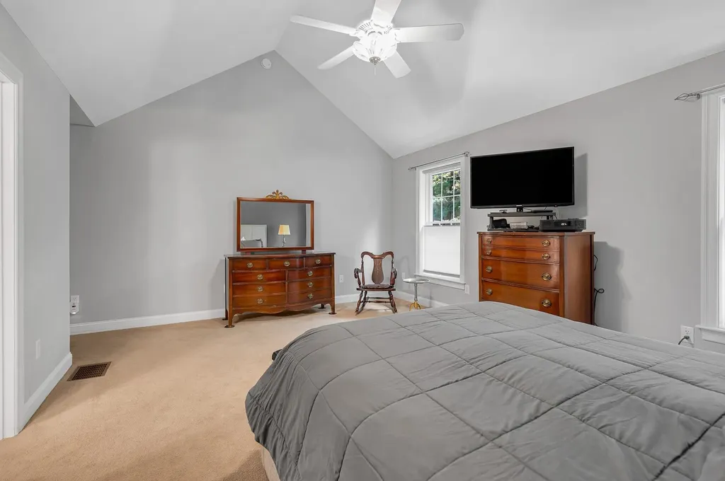 22 Town Village Drive Salem NH 03079