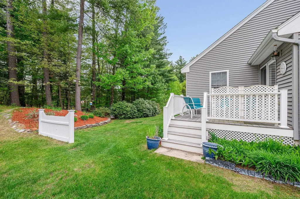 22 Town Village Drive Salem NH 03079