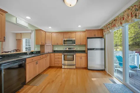 22 Town Village Drive Salem NH 03079