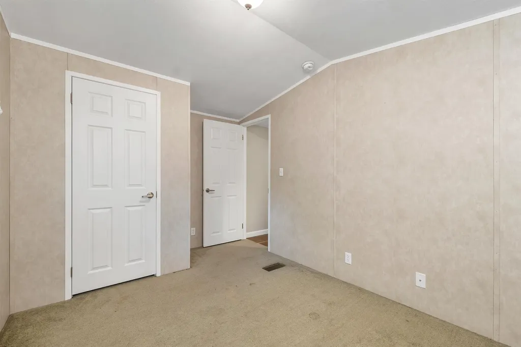 20 East Marina Road Gilford NH 03249