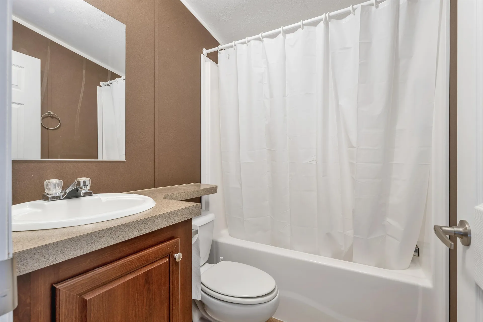 20 East Marina Road Gilford NH 03249