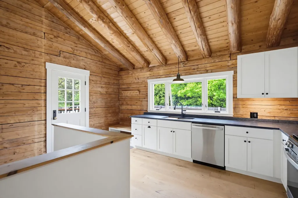 84 New Hampton Road Franklin NH 03235