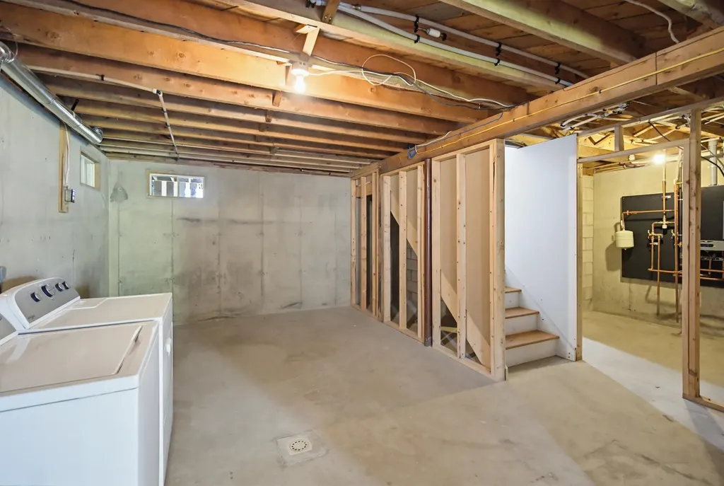 84 New Hampton Road Franklin NH 03235
