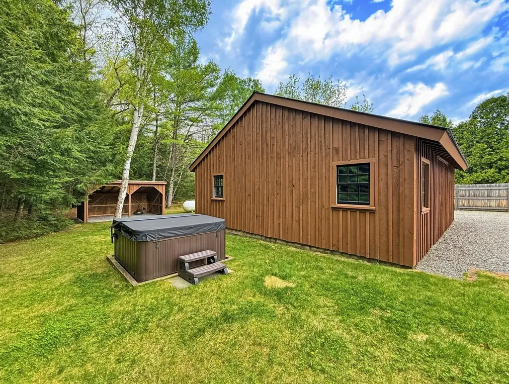 84 New Hampton Road Franklin NH 03235