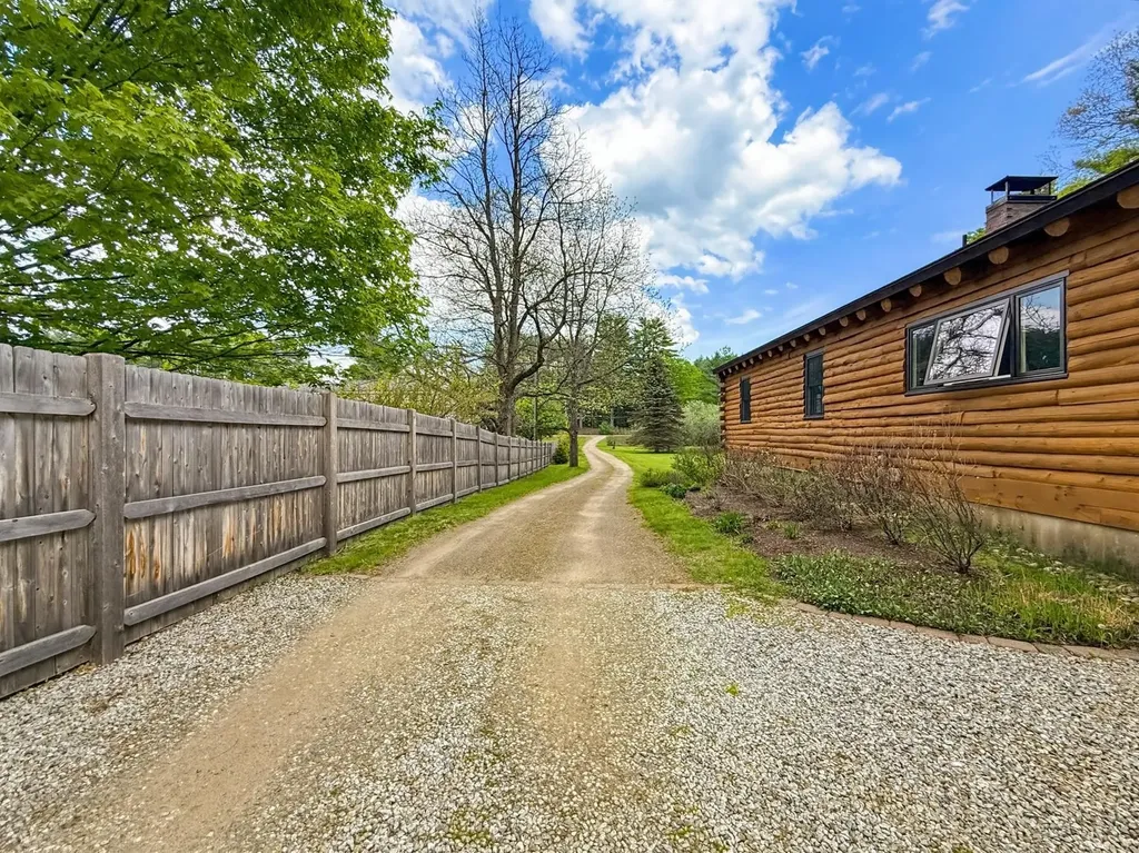 84 New Hampton Road Franklin NH 03235