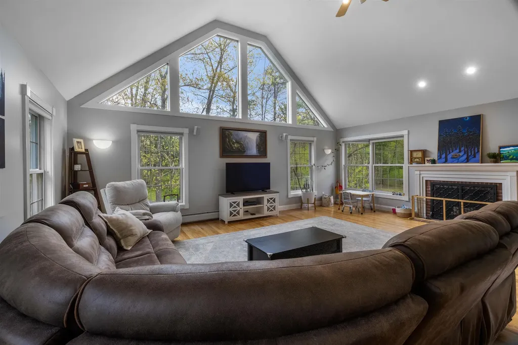278 Long Hill Road Dover NH 03820