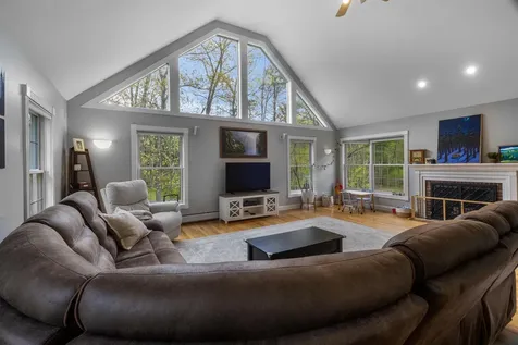 278 Long Hill Road Dover NH 03820