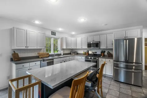278 Long Hill Road Dover NH 03820