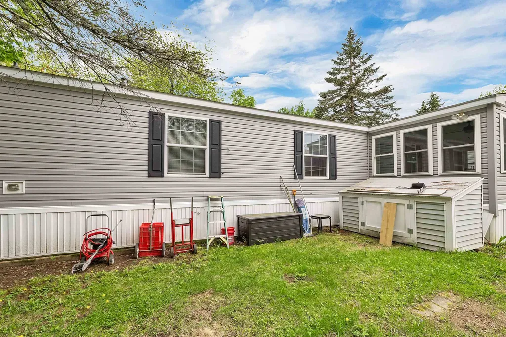 20 East Marina Road Gilford NH 03249