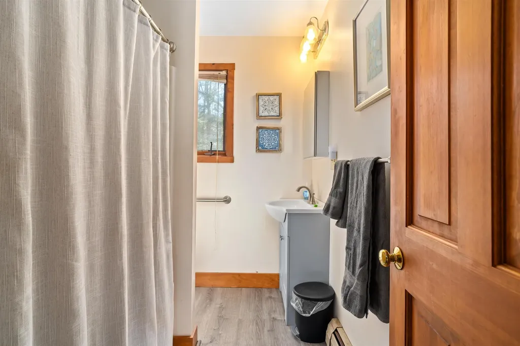 17 Burgdorf Drive Madison NH 03849