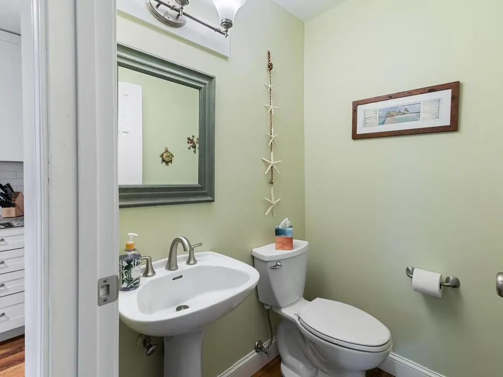 9 Lake Forest Drive Burlington VT 05401