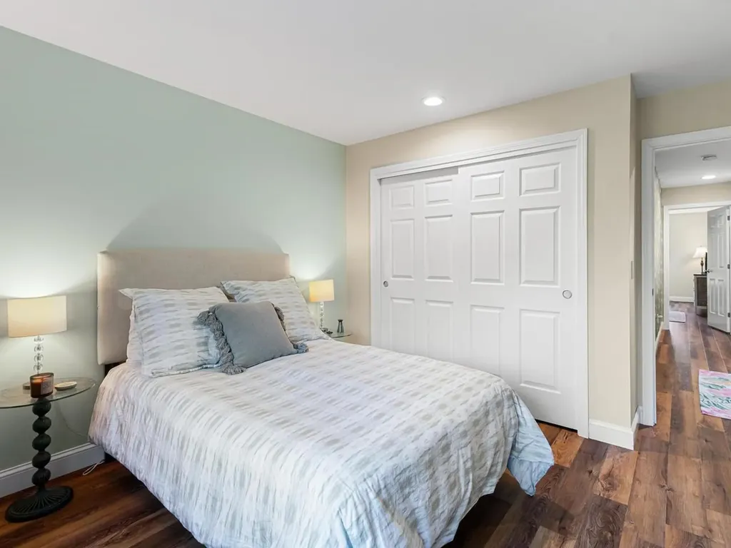 9 Lake Forest Drive Burlington VT 05401