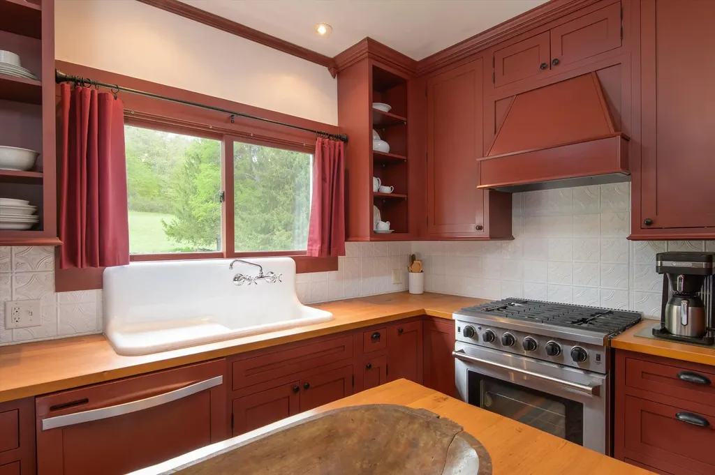 148 Townshend Road Grafton VT 05146