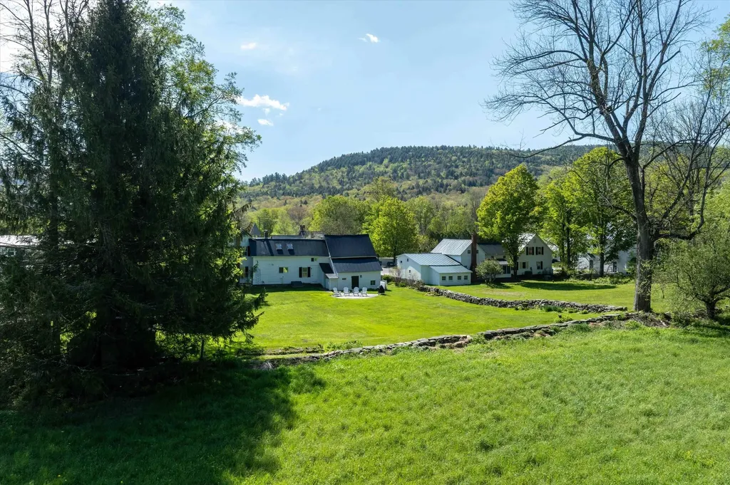 148 Townshend Road Grafton VT 05146