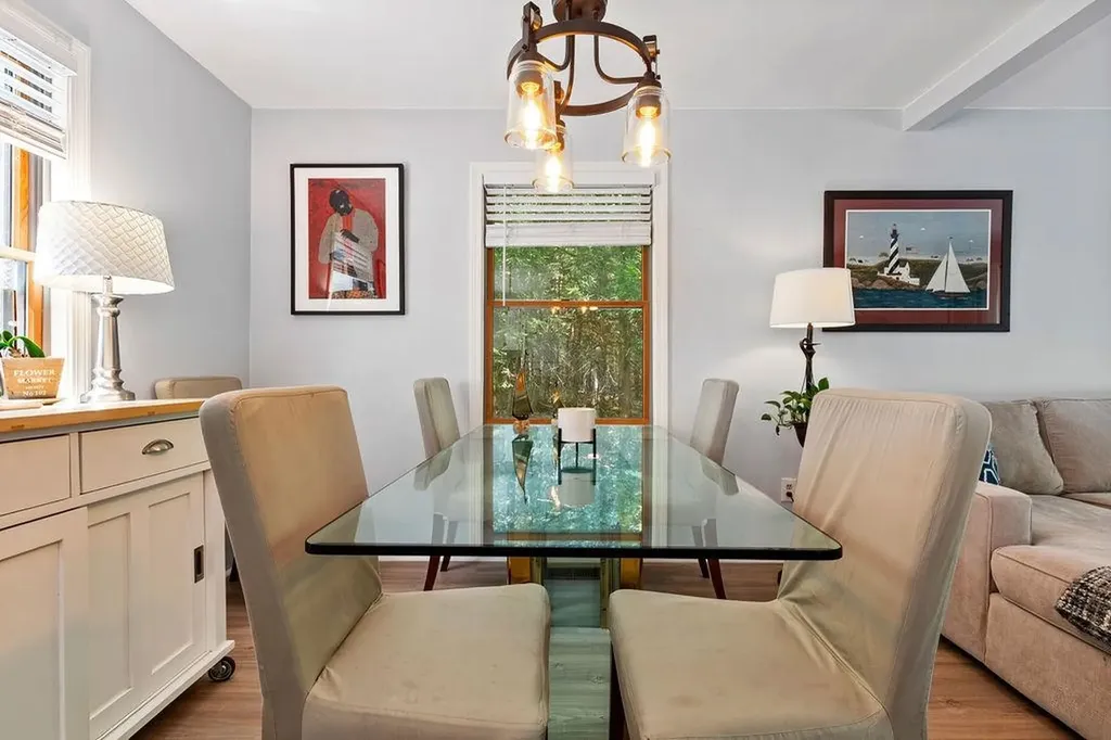 121 Garnet Street Sunapee NH 03782