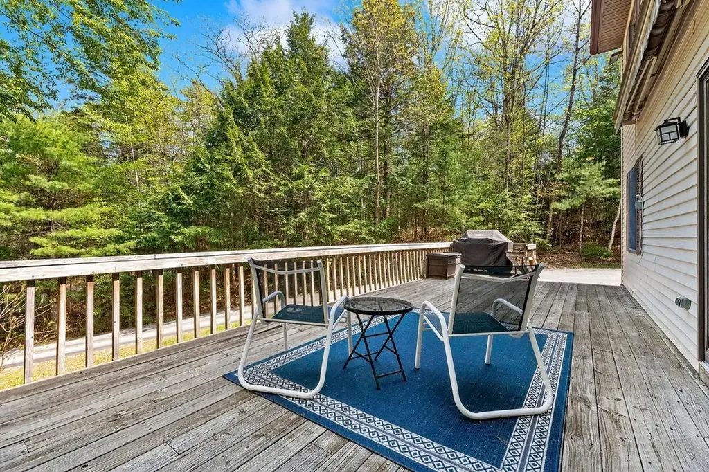 121 Garnet Street Sunapee NH 03782