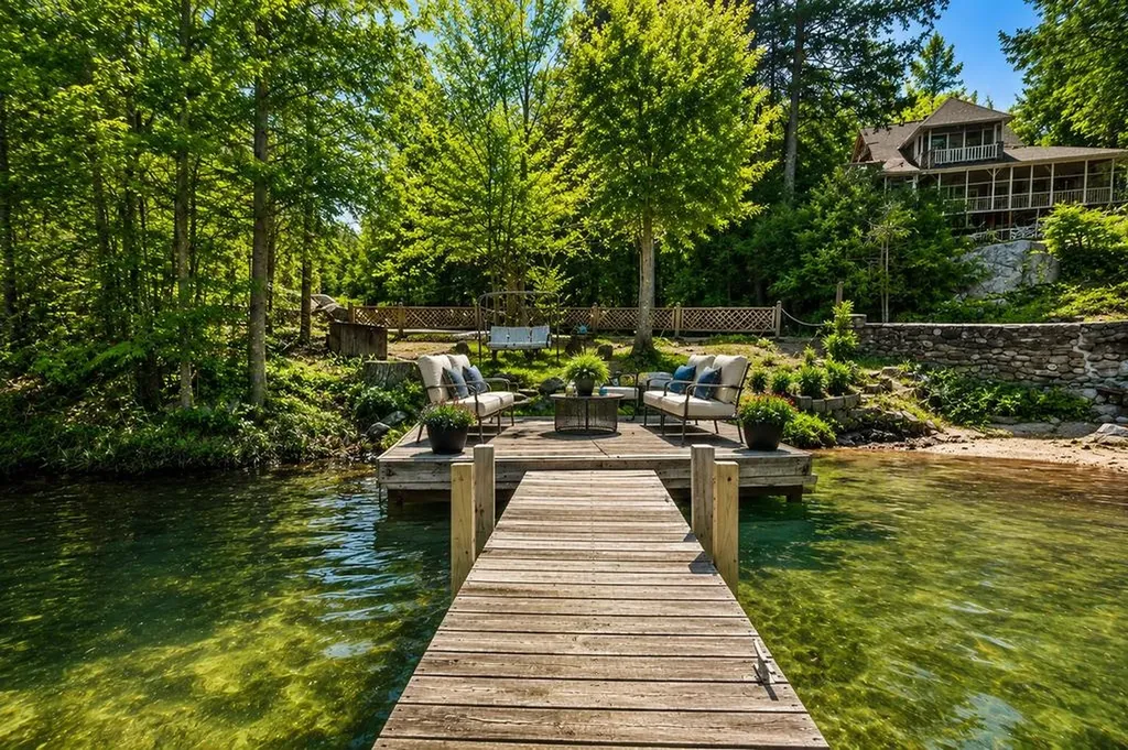 121 Garnet Street Sunapee NH 03782