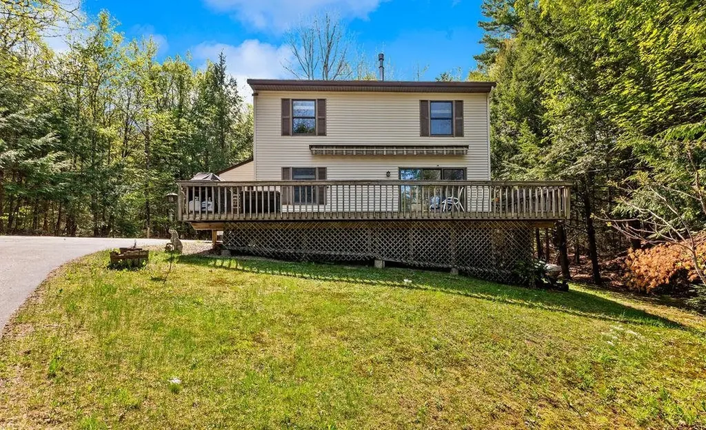 121 Garnet Street Sunapee NH 03782