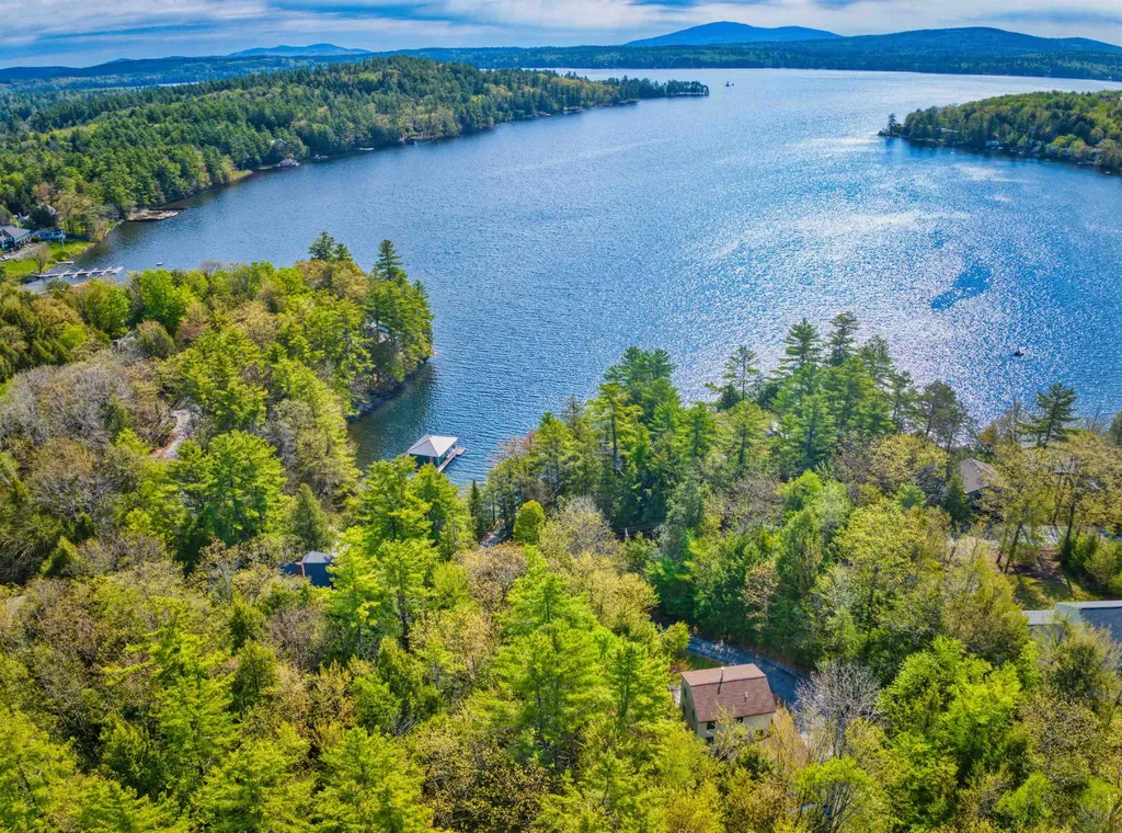 121 Garnet Street Sunapee NH 03782