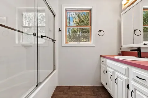 121 Garnet Street Sunapee NH 03782