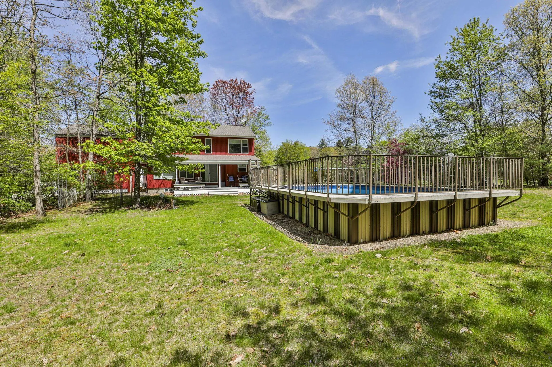 21 St Laurent Drive Hudson NH 03051
