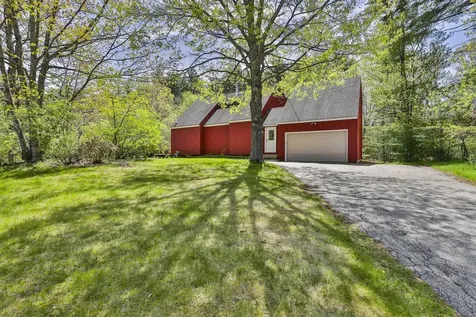21 St Laurent Drive Hudson NH 03051