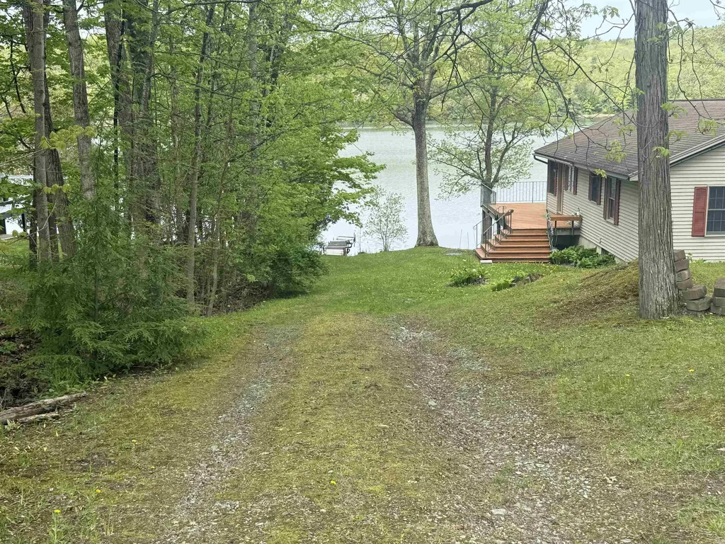276 Ledgemere Point Hubbardton VT 05732