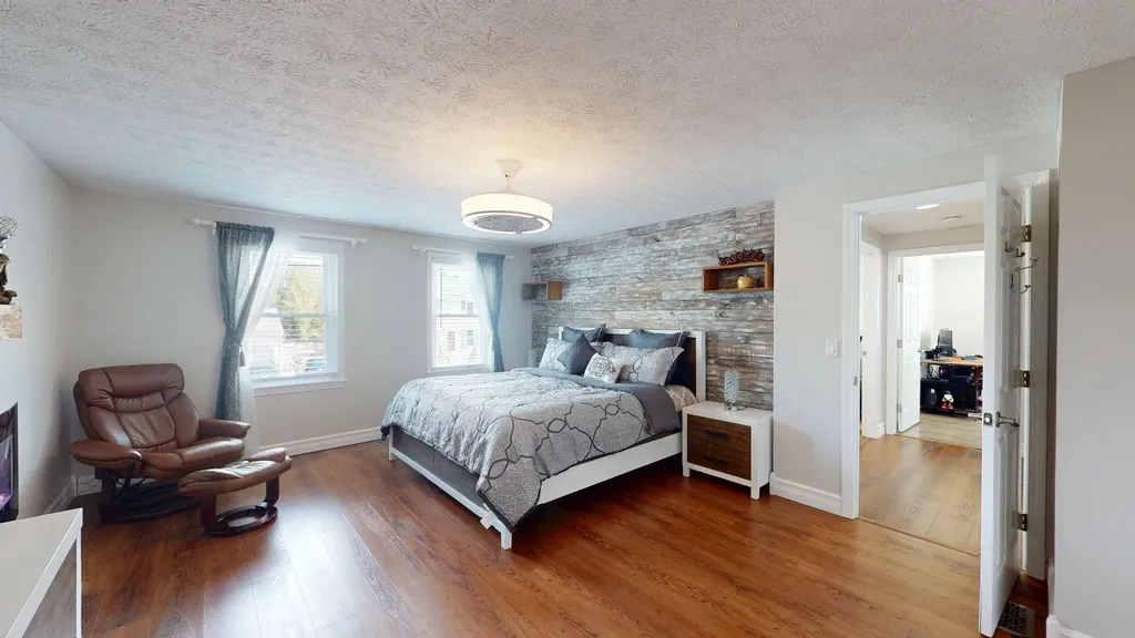 31 Aaron Drive Manchester NH 03109