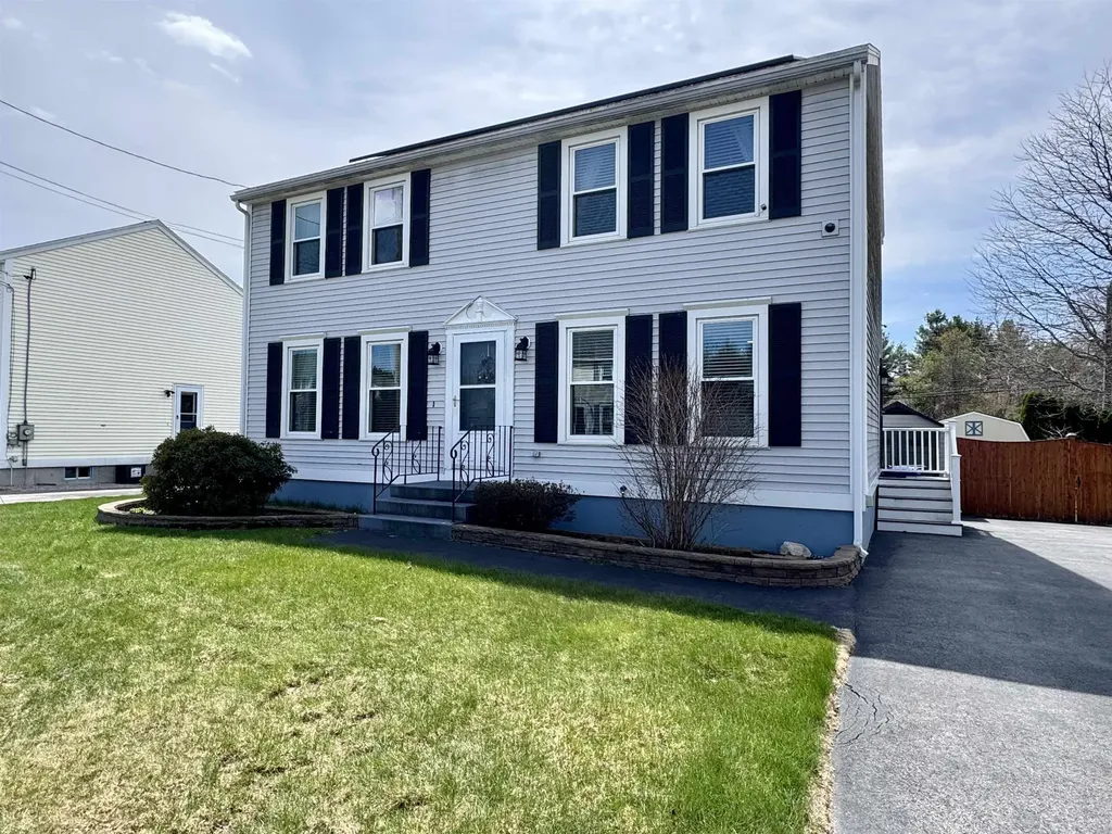 31 Aaron Drive Manchester NH 03109