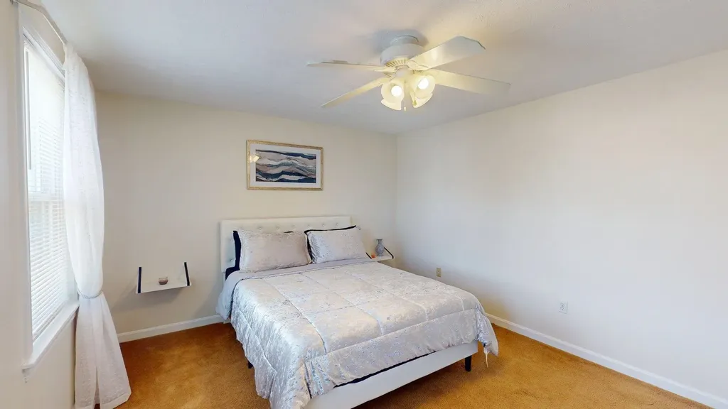 31 Aaron Drive Manchester NH 03109