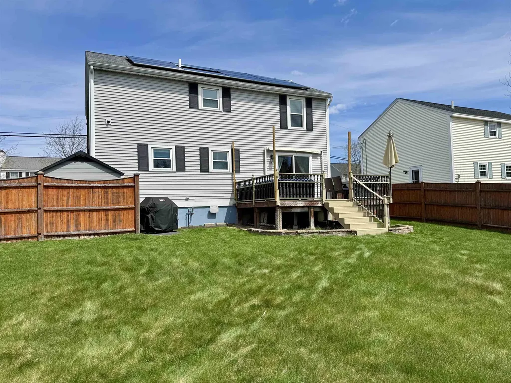 31 Aaron Drive Manchester NH 03109