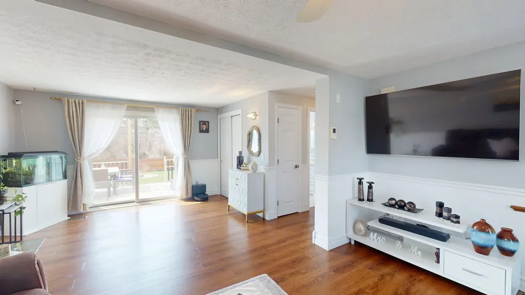 31 Aaron Drive Manchester NH 03109