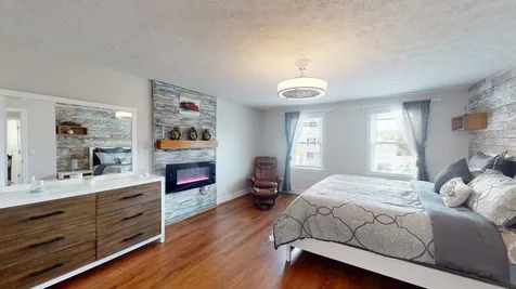 31 Aaron Drive Manchester NH 03109