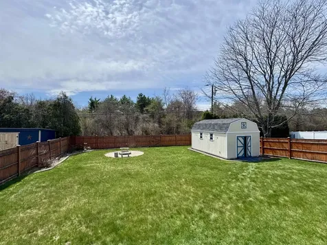 31 Aaron Drive Manchester NH 03109