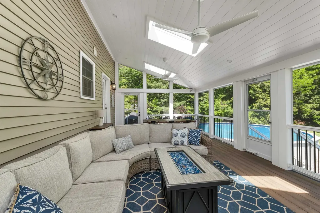 70 Catherine Avenue Hampstead NH 03826