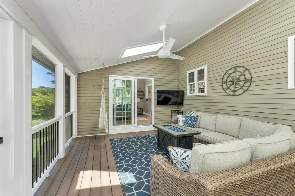 70 Catherine Avenue Hampstead NH 03826